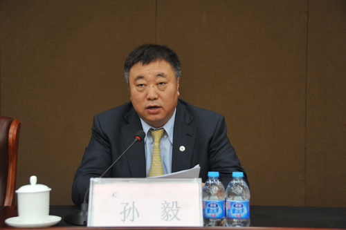 易成召開2012年科技質量工作會議