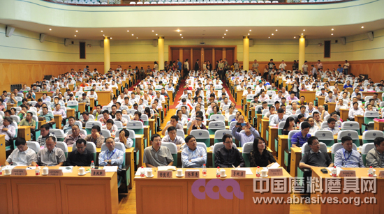 2014年秋季全國磨料磨具行業(yè)信息交流暨第六十屆中國剛玉碳化硅交易會在濟南開幕