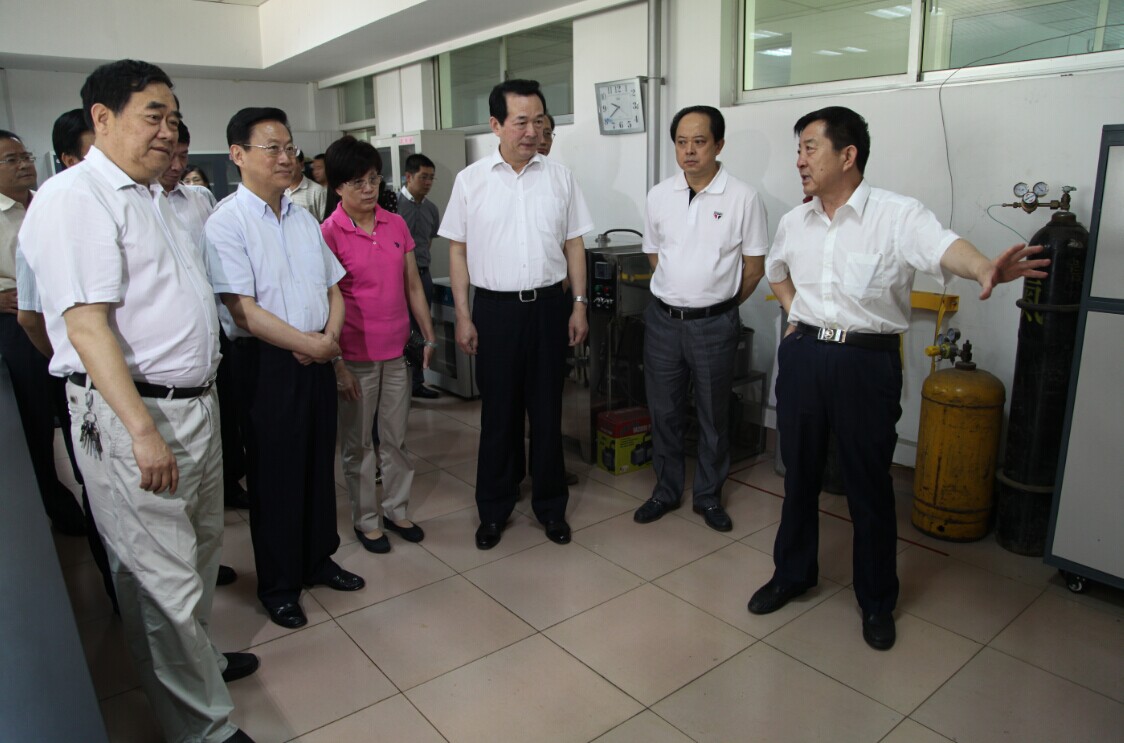 湖北省政協(xié)考察團(tuán)到圣泉集團(tuán)考察