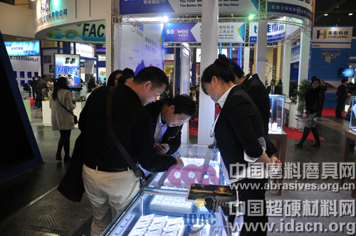任性送鉆戒！協(xié)會(huì)網(wǎng)站三磨展中大受關(guān)注