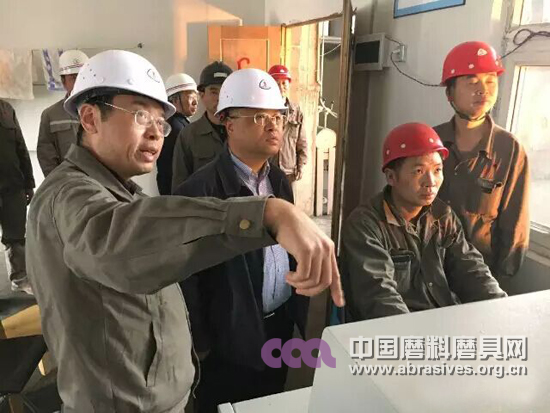 博賽董事長(zhǎng)視察賽特剛玉廠并召開(kāi)第一次全廠干部大會(huì)