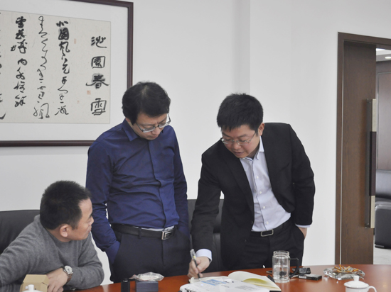 中科院光電研究院王斌博士一行到華晶公司交流指導(dǎo)