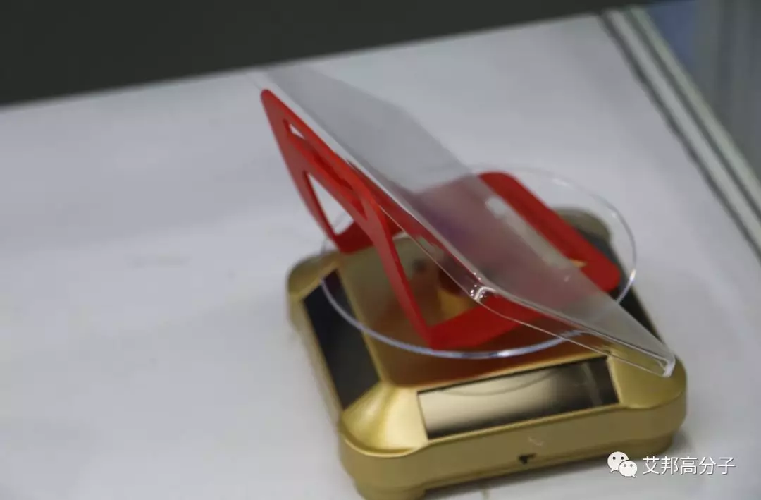 3.5D玻璃有望成為新技術(shù)熱點(diǎn)