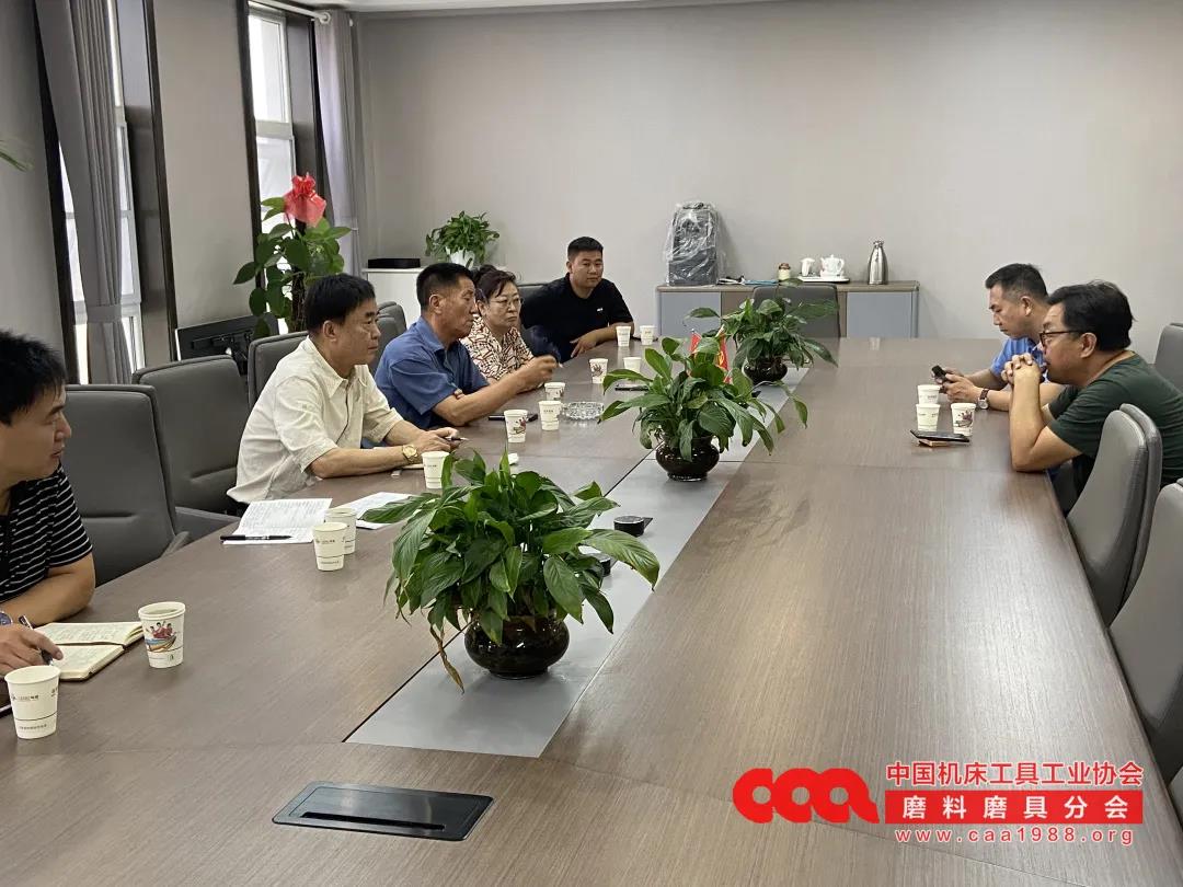 陳鵬秘書長一行調(diào)研內(nèi)蒙、寧夏碳化硅企業(yè)