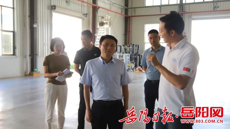 城陵磯新港區(qū)：錢丹青率隊調(diào)研園區(qū)“數(shù)字企業(yè)”和外資企業(yè)